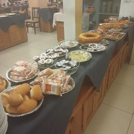 Hotel Adriana 3*